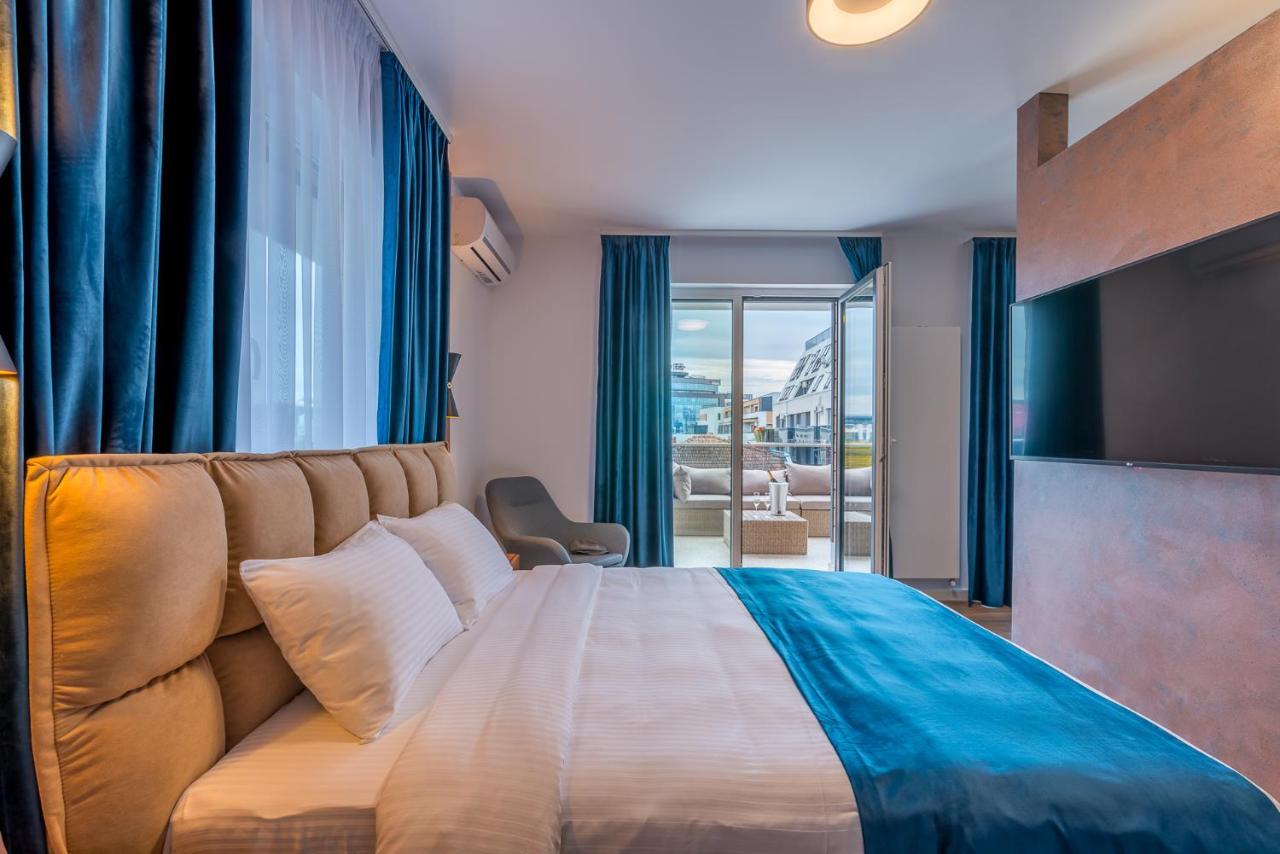 Sarmihouse Aparthotel *