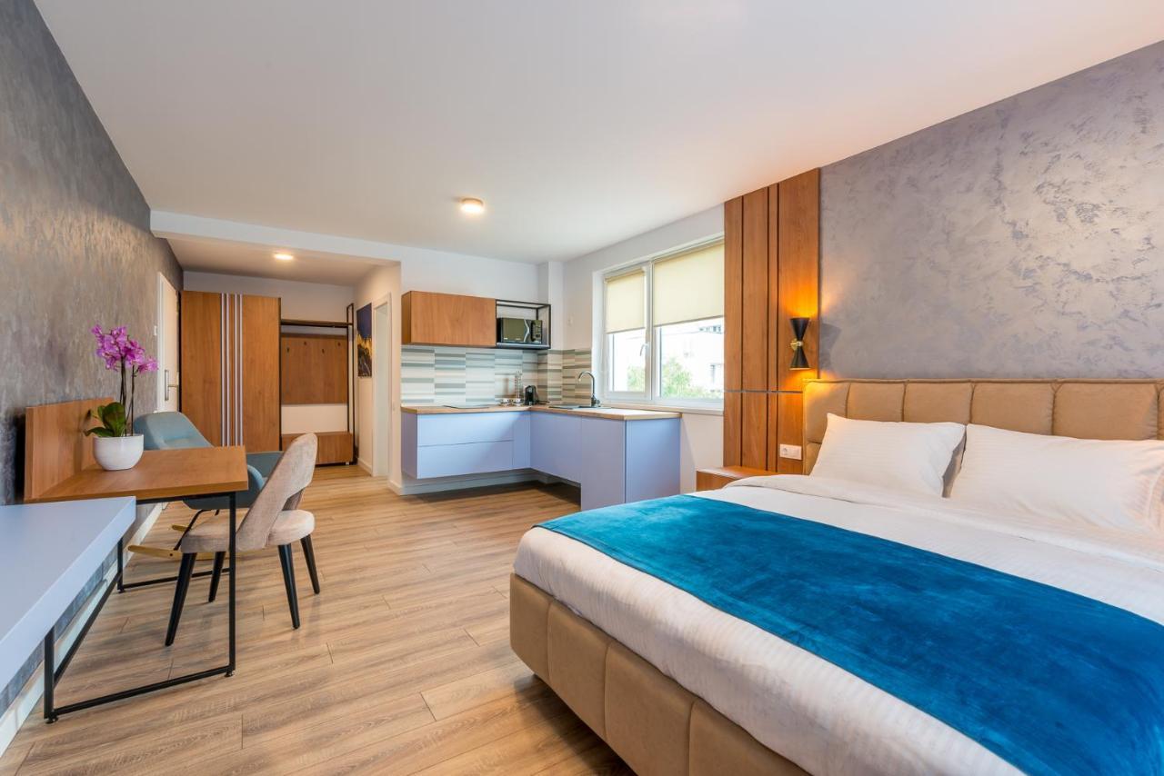 Aparthotel Sarmihouse